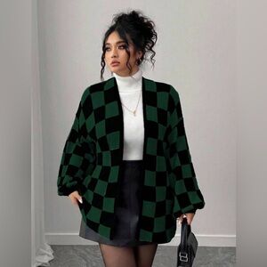 SHEINCurve Green and Black Checkerboard Open-Front Cardigan